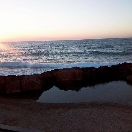 Ocean Waves Hotel Chania  Exterior photo